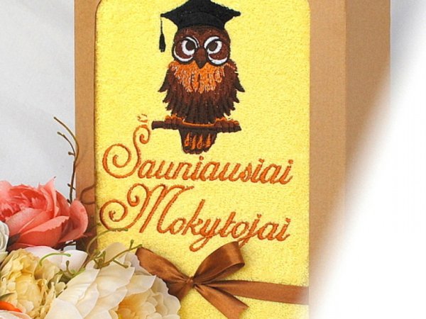 Dovana mokytojai - siuvinėtas rankšluostis - Knygų pelėda 1