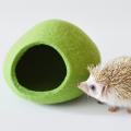 Hedgehog bed made of Tyrolean wool - For pets - felting