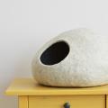 Light grey color cat bed - For pets - felting