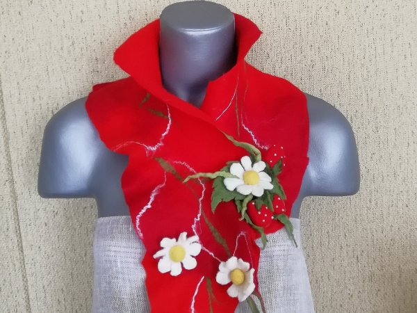 Veltas šalikas "Braškytės" 3