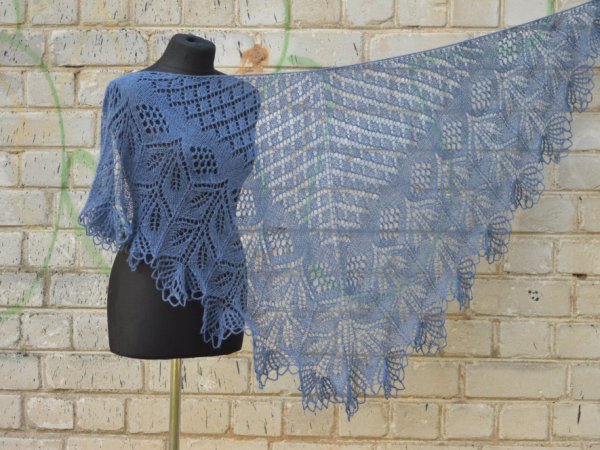 Melyna skara - Wraps & cloaks