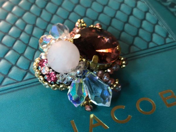 Jonvabalis - Brooches
