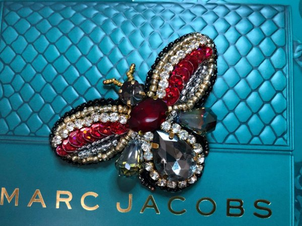 Drugelis - Brooches