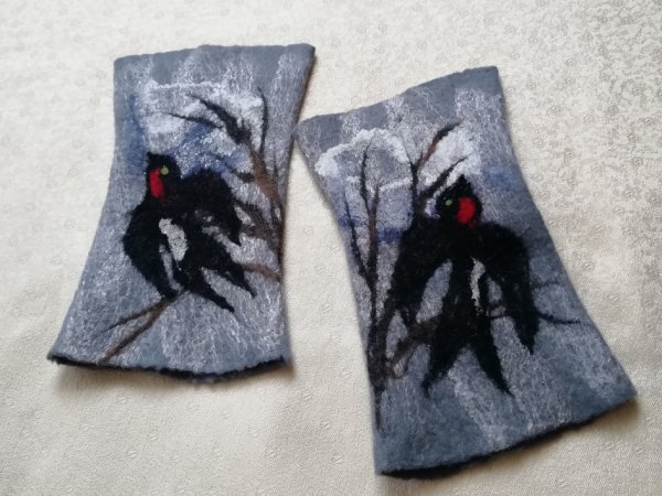 Veltos riešinės "kregždės" 2