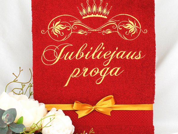 Dovana jubiliejaus proga - siuvinėti rankšluosčiai - Karalystė 2