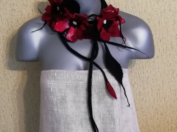Veltas papuošalas "Aurelija"iš 2019 metų kolekcijos - Necklaces