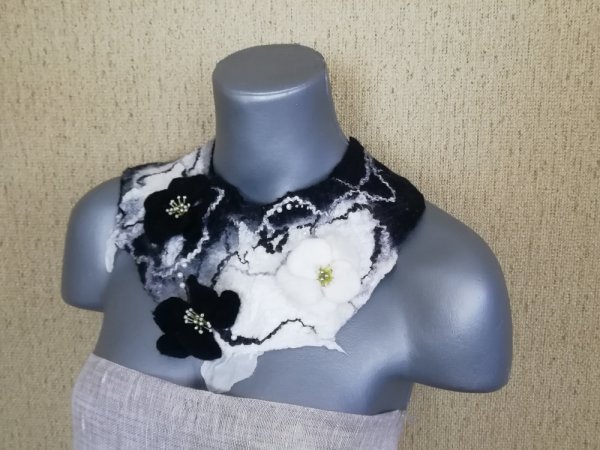 Veltas papuošalas "Amelija"iš 2019 metų kolekcijos - Necklaces