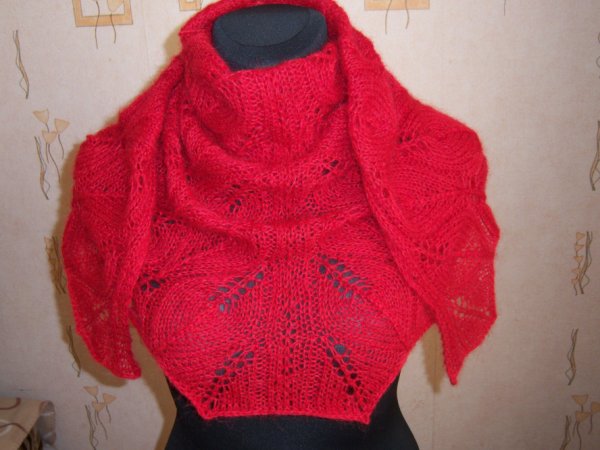 Kaklaskare uogele - Scarves & shawls