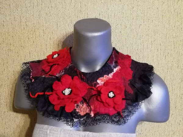 Veltas papuošalas-apykaklė "Garbanėlė" - Necklaces