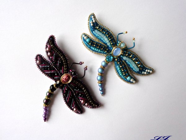 Laumžirgiai - Brooches