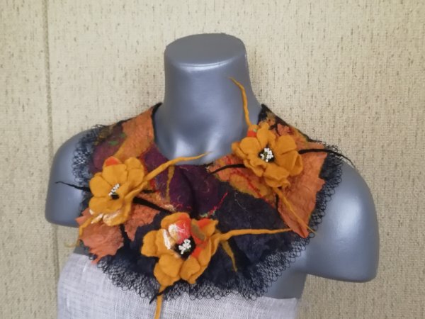 Veltas papuošalas "Birutė" - Necklaces