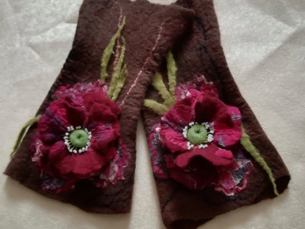 Veltos riešinės "Agnetė" - Wristlets