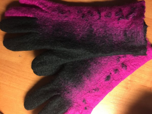 Ciklamenas + juoda - Gloves & mittens
