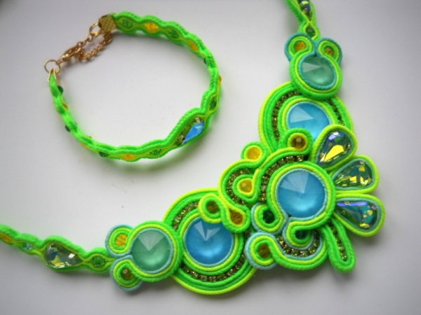Pavasaris jau beldžiasi - Soutache