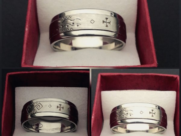 Vyriškas žiedas su baltiškais simboliais - Metal products
