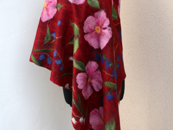 Veltas  šalikas ,, KOVO ŽIEDAI ,, - Scarves & shawls