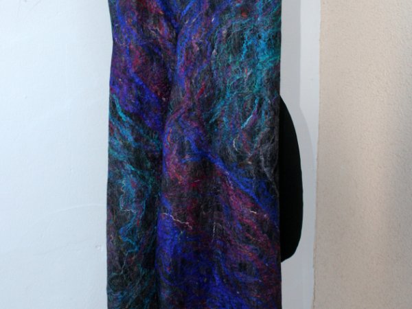 Veltas  šalis ,,SUTEMOS ,, - Scarves & shawls