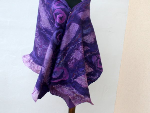 Veltas  šalikas ,, VIOLETINIS VĖJAS,, 3