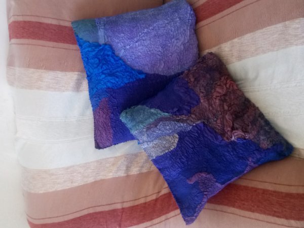 Veltos merino vilnos ir šilko pagalvėlės - For interior