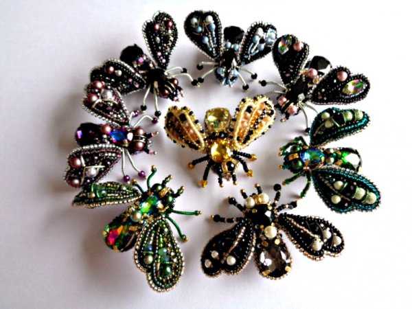 Sagės Musytės 3 - Brooches