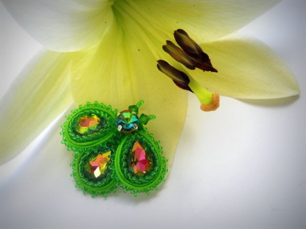 mažas vabaliukas "multi green" - Soutache