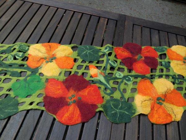 Veltas stalo takelis ,,NASTURTĖS,, - Tablecloths & napkins