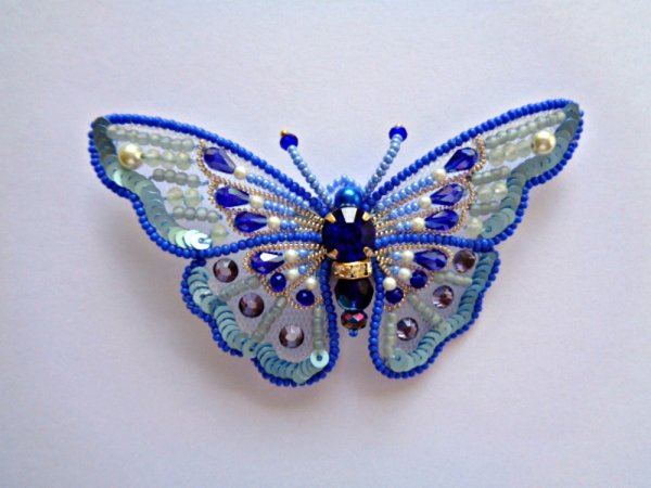 Drgelis, lengvas., elegantiškas - Brooches