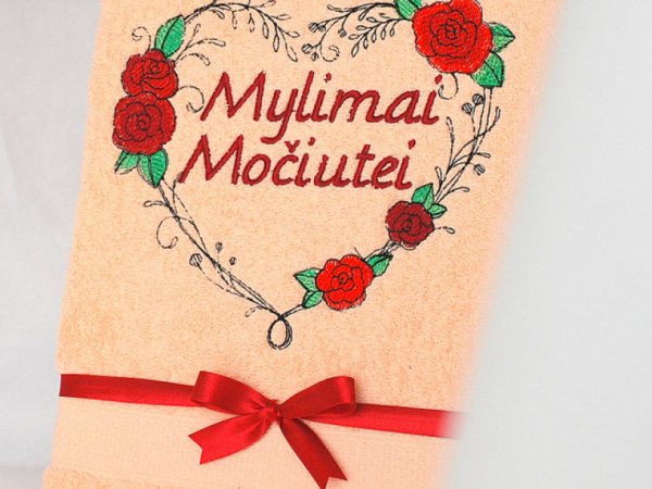 Dovana mylimai močiutei - Siuvinėtas rankšluostis 1