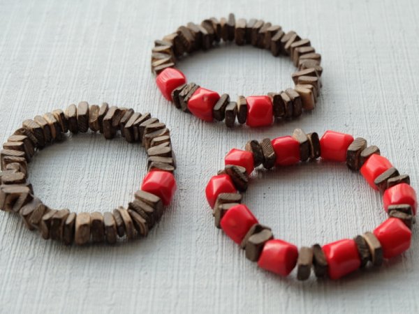 Coral and coconut bracelet TRIO - Bracelets