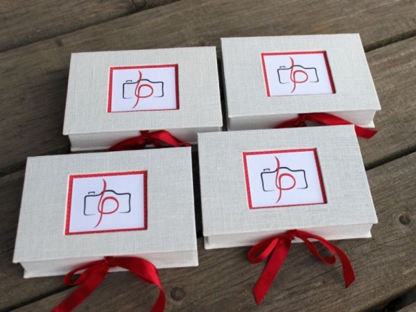 usb ir nuotraukų dėžutės "Raudona balta" - For interior