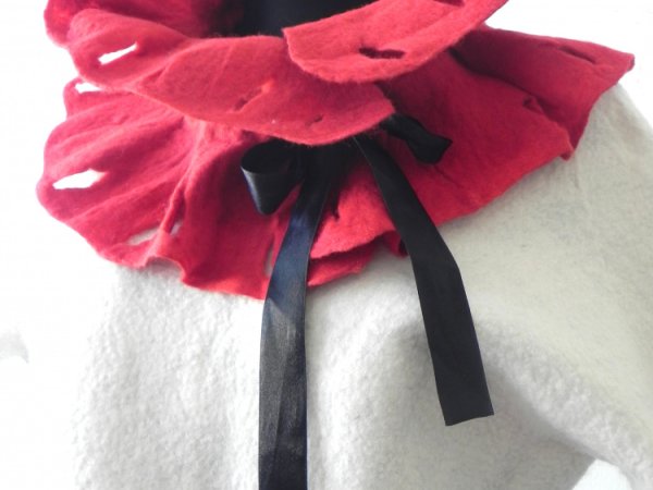 Veltas salikelis raudonos merino vilnos - Scarves & shawls