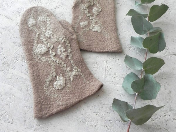 Veltos rusvos pirstines is merino vilnos - Gloves & mittens