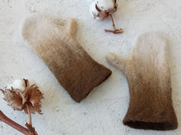 Vaikiskos rusvos pirstines - Gloves & mittens