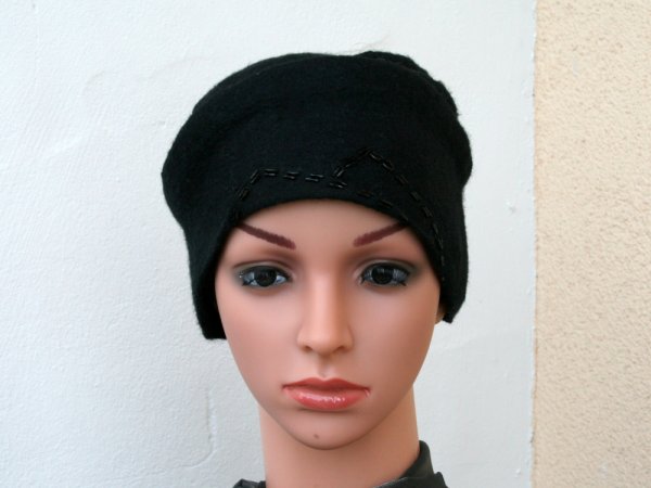 Velta kepuraitė ,,MADAME ,, 1