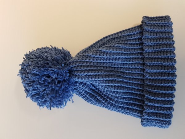 Mėlyna kepurė bwrniukui - Hats 