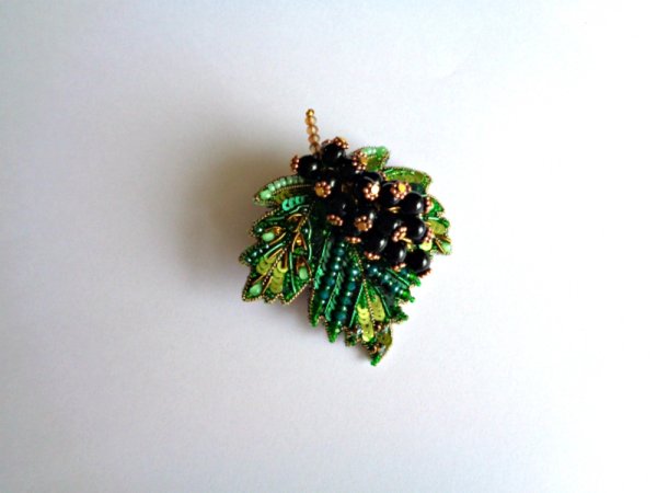 Sagė-Serbentai - Brooches