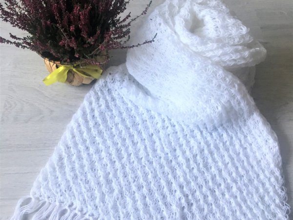 GP-933 Baltos spalvos megztas šalikas - Scarves & shawls