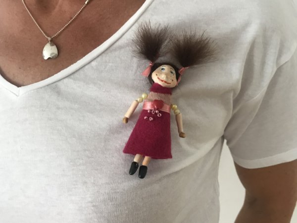 sagė Pasišiaušėlė - Brooches