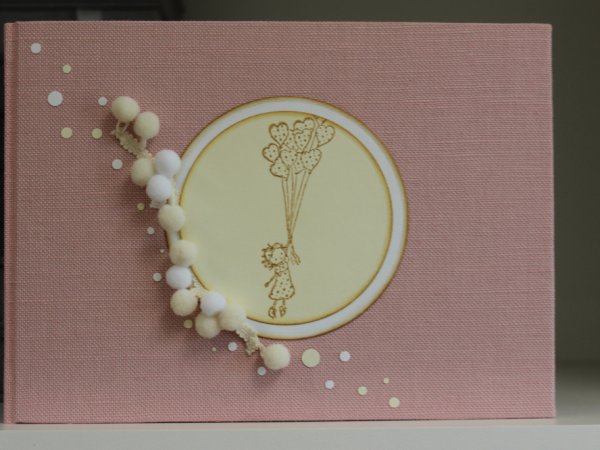 albumas "skriejanti mergaitė" - Albums & notepads