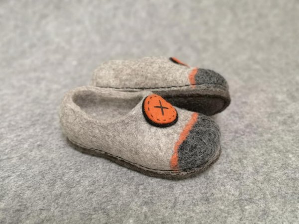 24 dydžio tapukai - Shoes & slippers