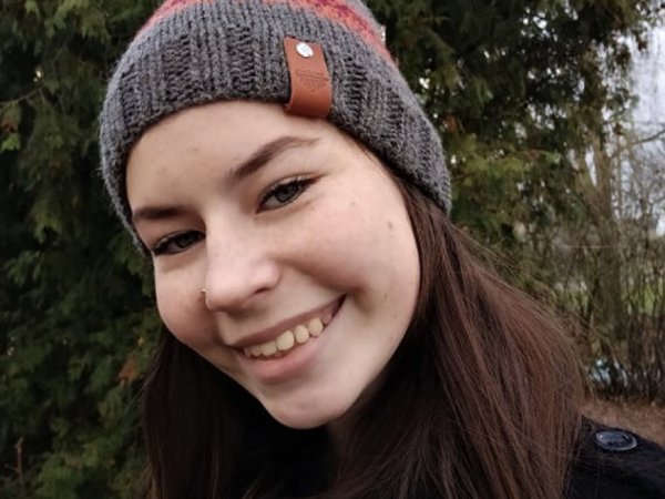 Pilka kepurė 2