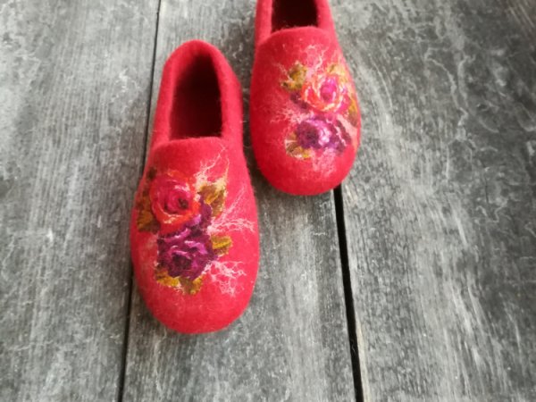 Veltos šlepetės "Raudona rožė" 1