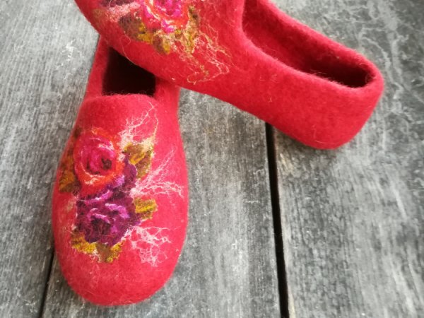 Veltos šlepetės "Raudona rožė" 2