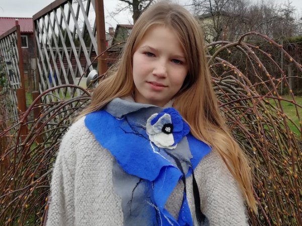 Veltas šalikas su sage rugiagėlių mėlyna-pilka 1