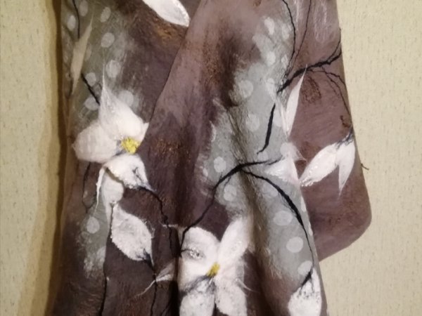 Veltas šalis "Pastelinis gėlynas" - Wraps & cloaks