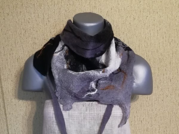 Veltas šalikas "Gaivi pilkuma" 2