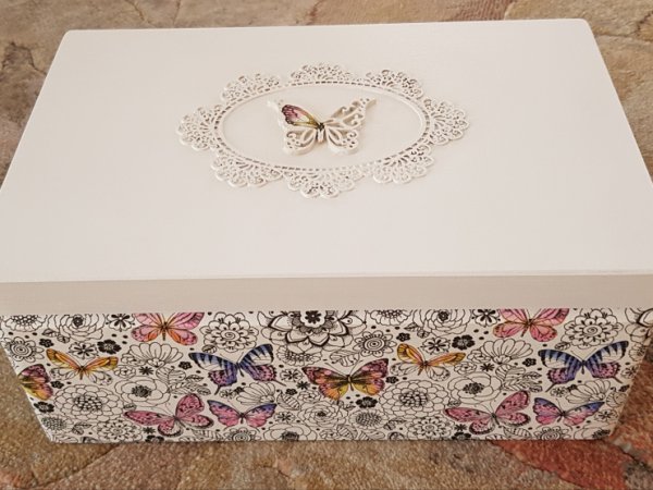 Krikštadėžė - daiktadėžė. LAISVA - Decoupage