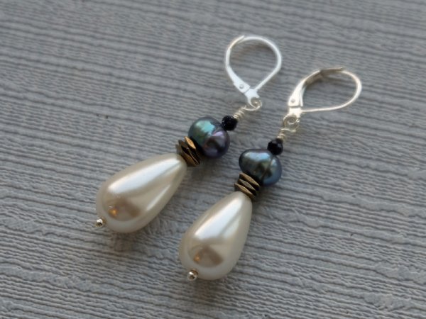 Earrings with pearls 3