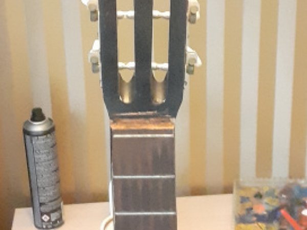 Guitar lamp 2