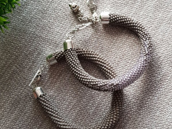 Apyrankės - pilkuma - Bracelets
